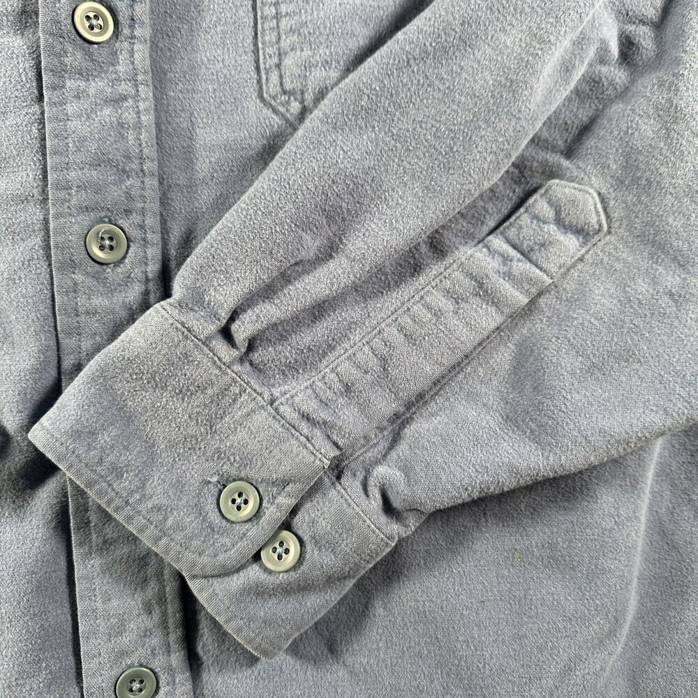 L.L. Bean Blue Men’s Casual Button-Down Shirt - Picture 5 of 12